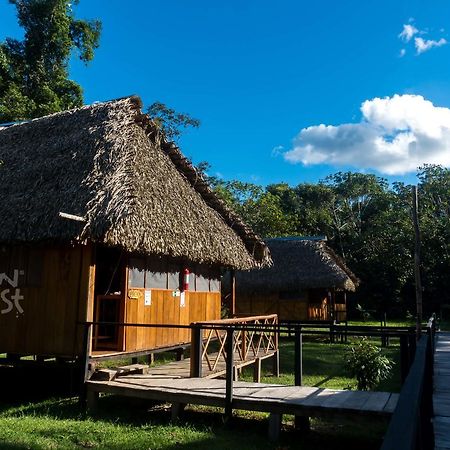 Green Forest Ecolodge Puerto Montufar Exteriör bild